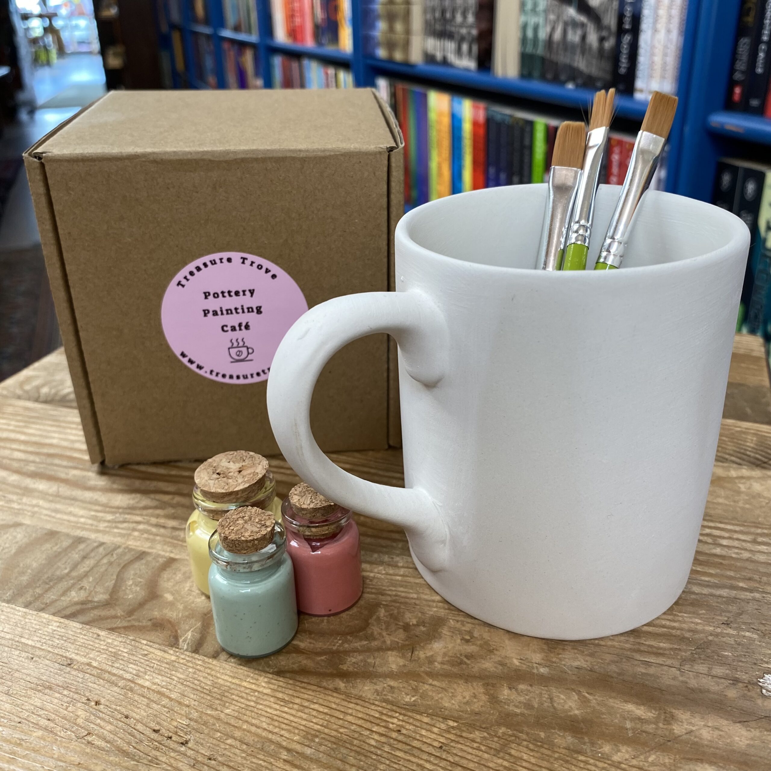 Pottery Painting Gift Kit – Mug
